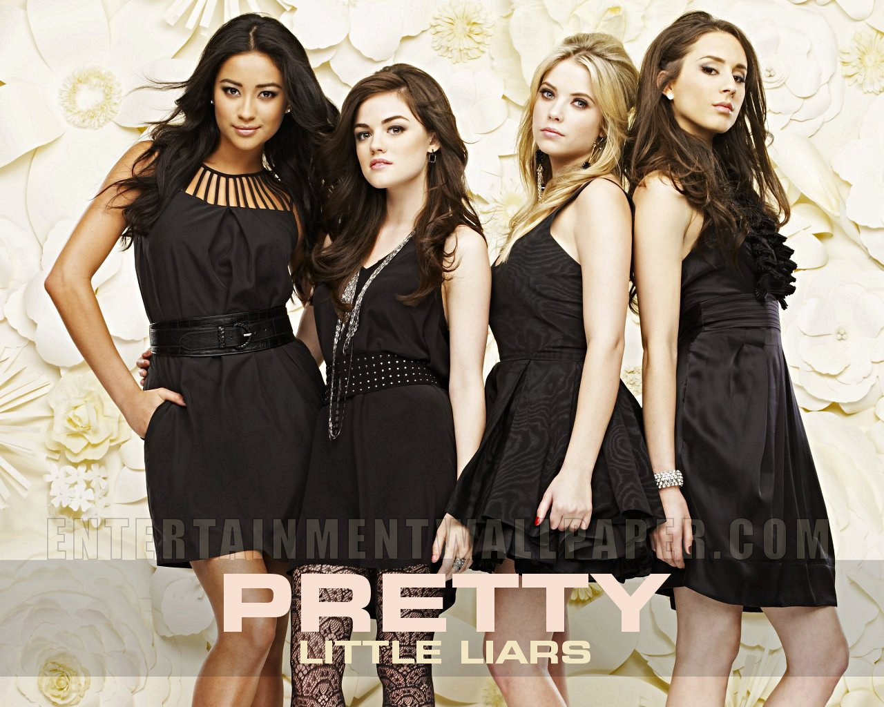 Pretty-Little-Liars-pretty-little-liars-tv-show-23814782-1280-1024