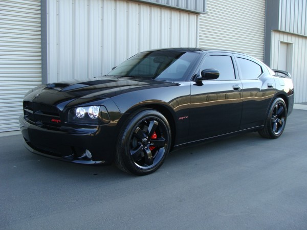 2010-Dodge-Challenger-Fast-Five-3-600x450